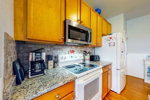 Bear Trap- 20 Village Green Dr