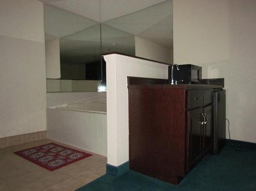 Hotel Western Inn & Suites Hampton