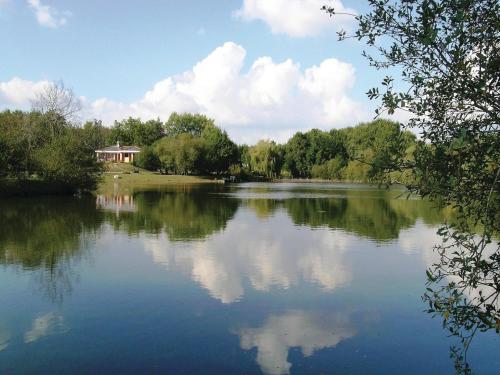 Holiday Home Le Champ St. Pere Le Bois Merlet