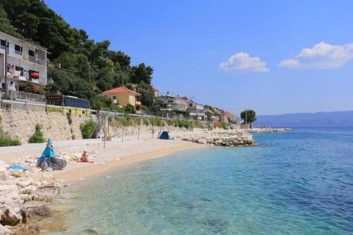 Apartment Sunshine Mali Rat-omis