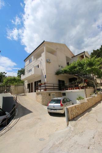 Apartments Pivac - Lokva Rogoznica