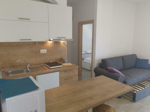 Hostal Apartments Zina