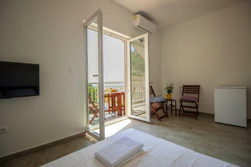 Hostal Apartments Zina