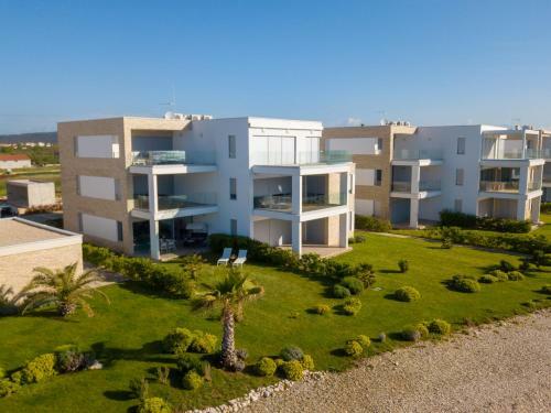 Unique Luxury Designers Apartment Right Next To The Beach