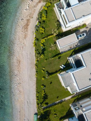 Unique Luxury Designers Apartment Right Next To The Beach