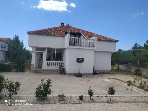 Ku?a Za Miran Odmor - Suko?an
