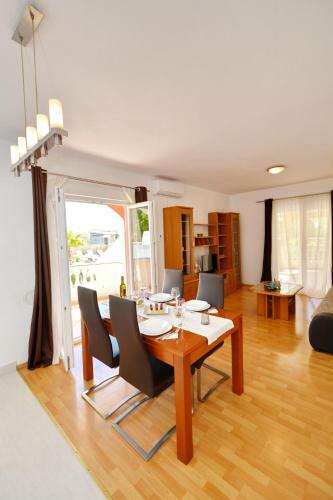 Apartmani Emili