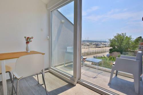 Apartments Villa Navi