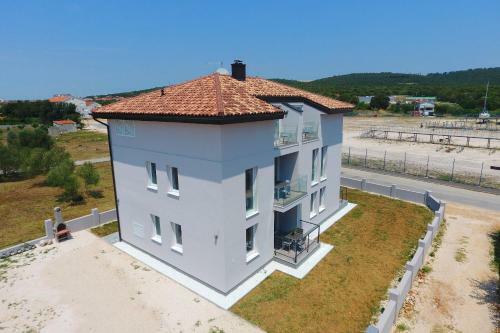 Apartments Villa Navi