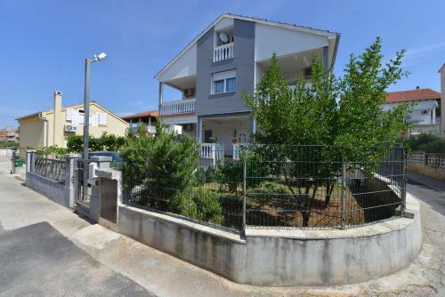 Apartmani L&r Bibinje