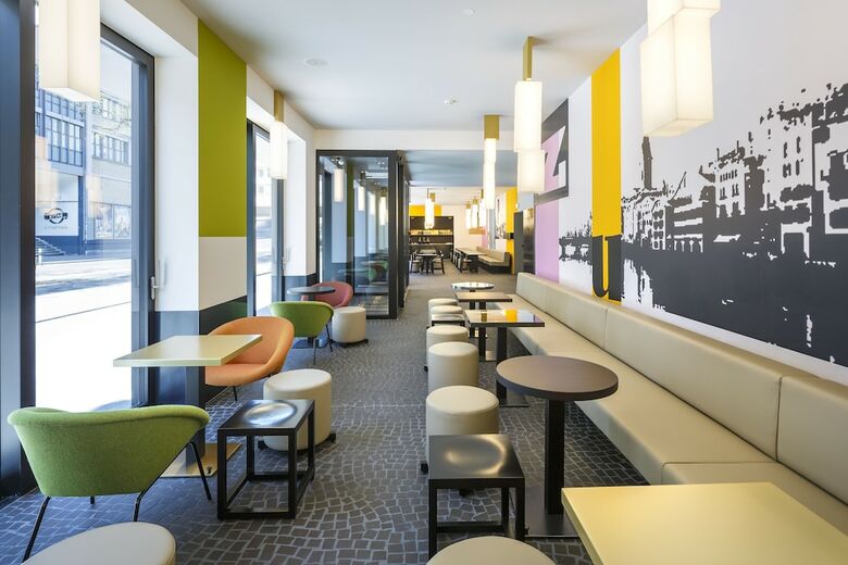 Hotel Z�ri By Fassbind