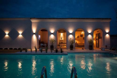 Hostal Elia Vama Veche (Adults Only)