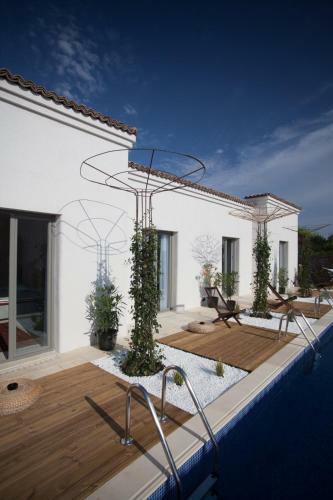 Hostal Elia Vama Veche (Adults Only)