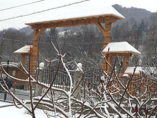 Hostal Gama Restaurant Cazare