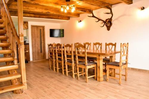 Casa De Sub Hor?