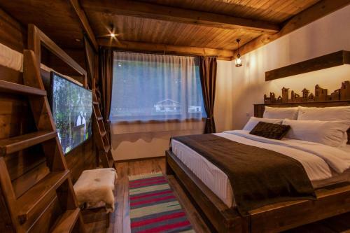 Lodge Avalanche Plaiul Foii