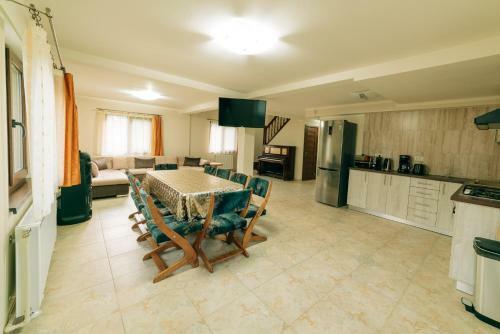 Villa Gold House