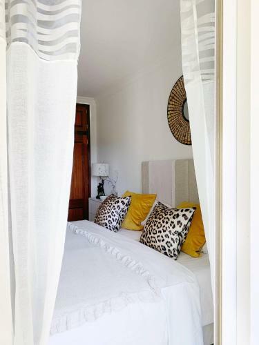 Stylish 3 Bedroom Apartment Close To The Beach