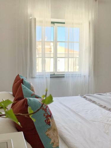 Stylish 3 Bedroom Apartment Close To The Beach