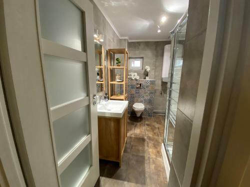 Evergreen Apartment
