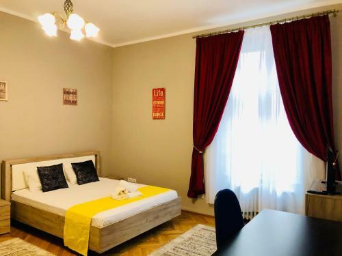 Ultra-central Apartment Just In Union Squere
