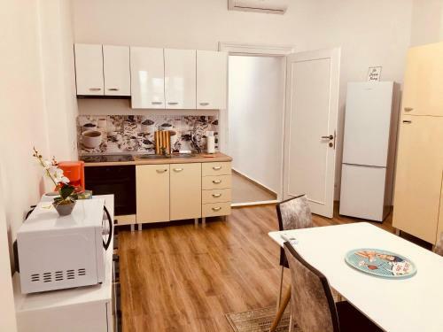 Ultra-central Modern And New Apartment