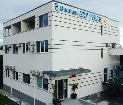 Hostal Ery Ville Neptun