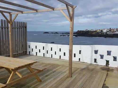 Amazing And Comfortable House With View To The Sea