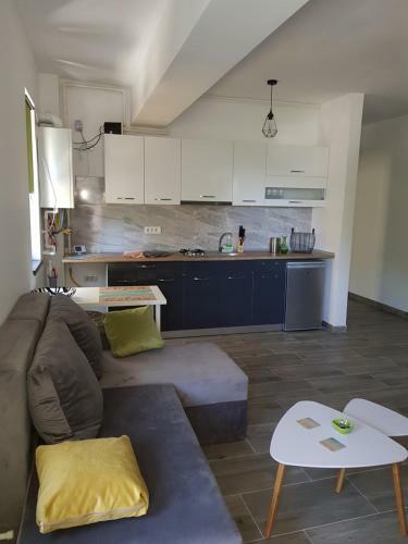 Seveneleven Apartments