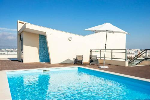 Apartamento ? Oceanfront: Luxury Breathtaking Views And Pool ?