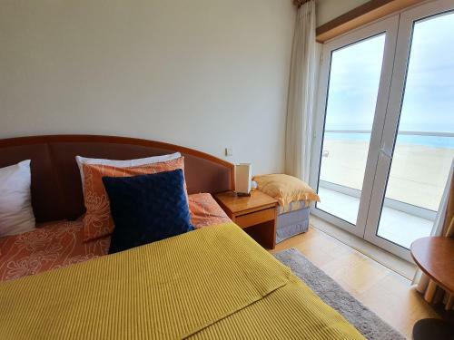 Nazare Apartamento Em Frente Ao Mar