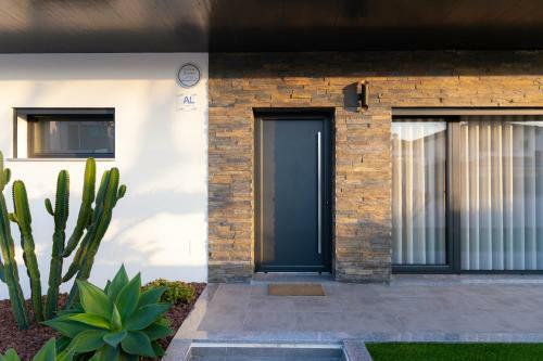 Villa Moderna V4 Nazar� C/ Piscina Privativa
