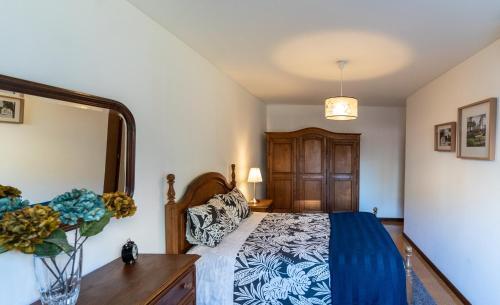 Cozy 3 Room Apartment In Penafiel Centre