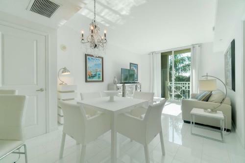 Casa Costa 309 South Studio