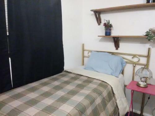 Bed & Breakfast Rainbow Rooming House