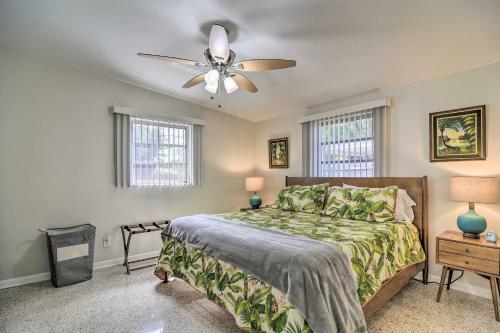 Mid-century Modern Home - 5 Miles To Beach!