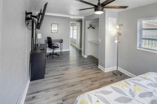 Amazing Escape Close To Dania Beach! Home