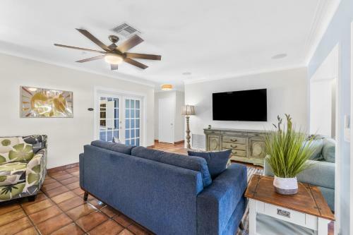 Spanish Style- Heated Saltwater Pool/grill, Min To Beach & Atlantic