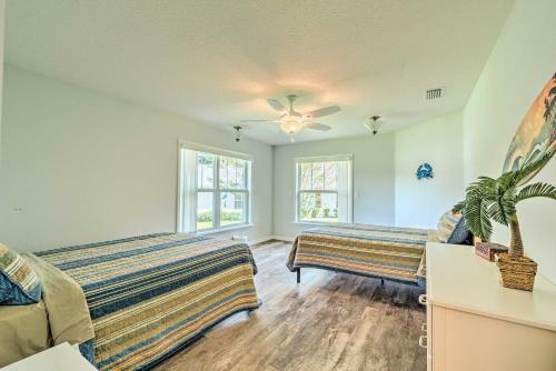 Modern Gem With Private Kayak Dock On Rainbow River!