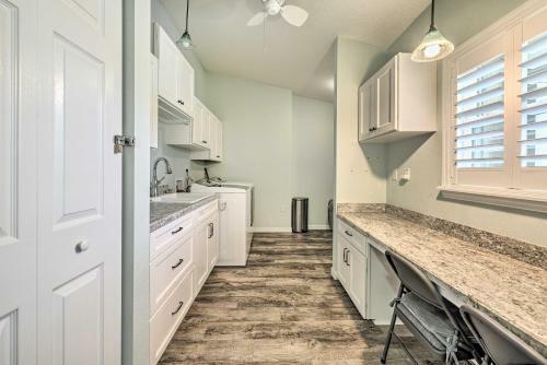 Modern Gem With Private Kayak Dock On Rainbow River!