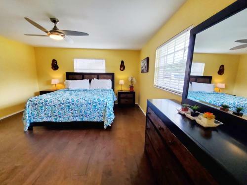 Robby's Roost - Charming 3 Bed 2 Bath Fort Myers Vacation Villa