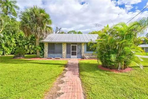 Fabulous House Near Downtown Fort Myers
