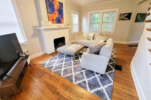 Iconic Gainesville Home - Sleeps 12 - 4 Br- Tom Petty's Old House