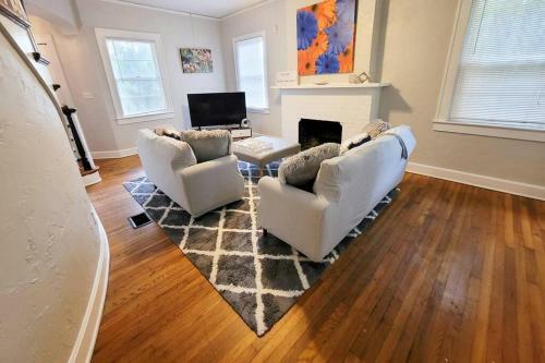 Iconic Gainesville Home - Sleeps 12 - 4 Br- Tom Petty's Old House