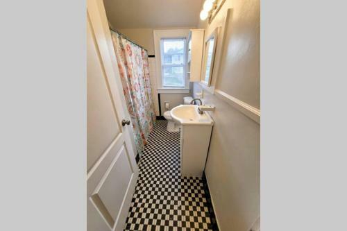 Iconic Gainesville Home - Sleeps 12 - 4 Br- Tom Petty's Old House