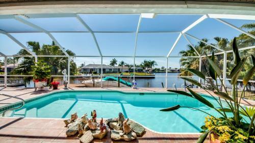 Lakeside At Cat Cay - Cape Coral - Roelens Vacations