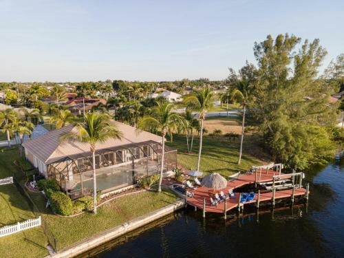 Custom Infinity Pool & Spa With Kayaks - Villa Bella Del Sol - Roelens Vacations