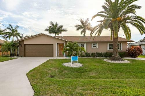 Direct Gulf Access & Heated Pool -villa Hip Nautic - Roelens Vacations