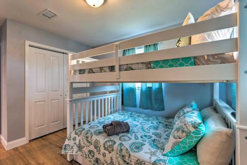 Gulf Breeze Home With Private Pool And Large Yard
