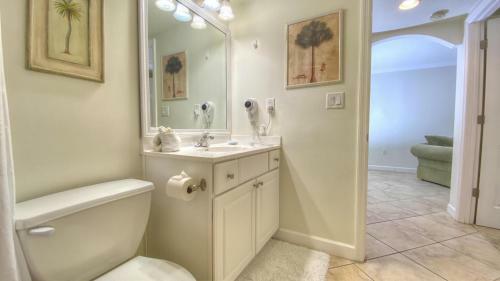 Barefoot Beach Resort By Teeming Vacation Rentals